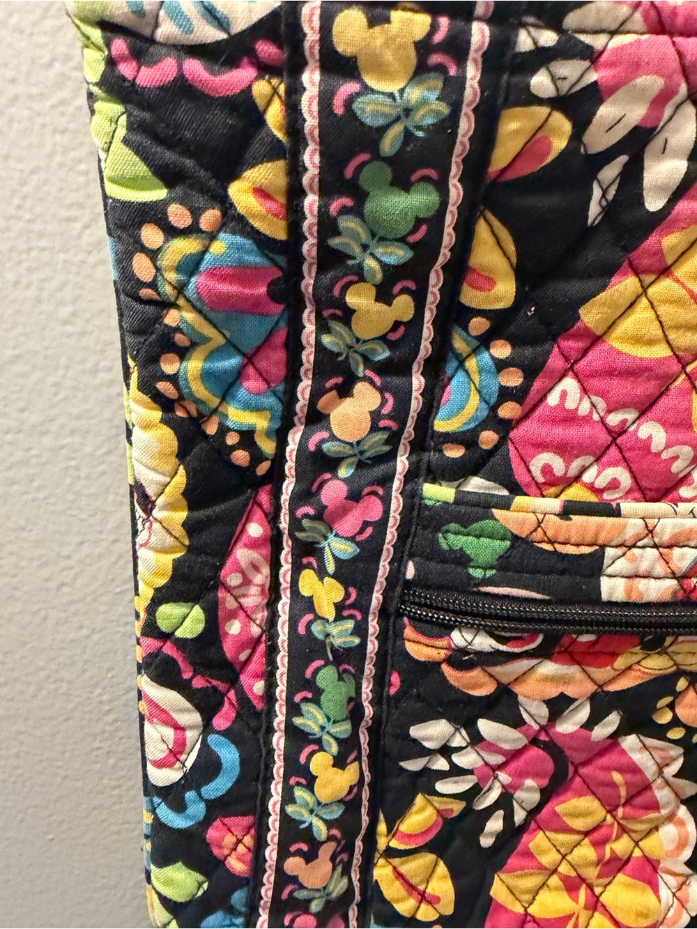 Vera Bradley Disney Parks Black Quilted Crossbody with Bright Floral Print - Picture 5 of 7